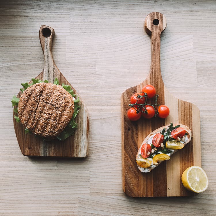 The Ketogenic Diet A Detailed Beginner’s Guide to Keto - https://definitiveinfo.com/